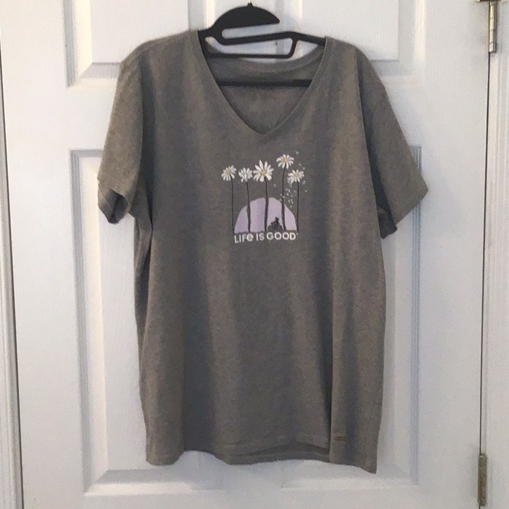 Life Is Good Gray Short Sleeve Tee Urban Design